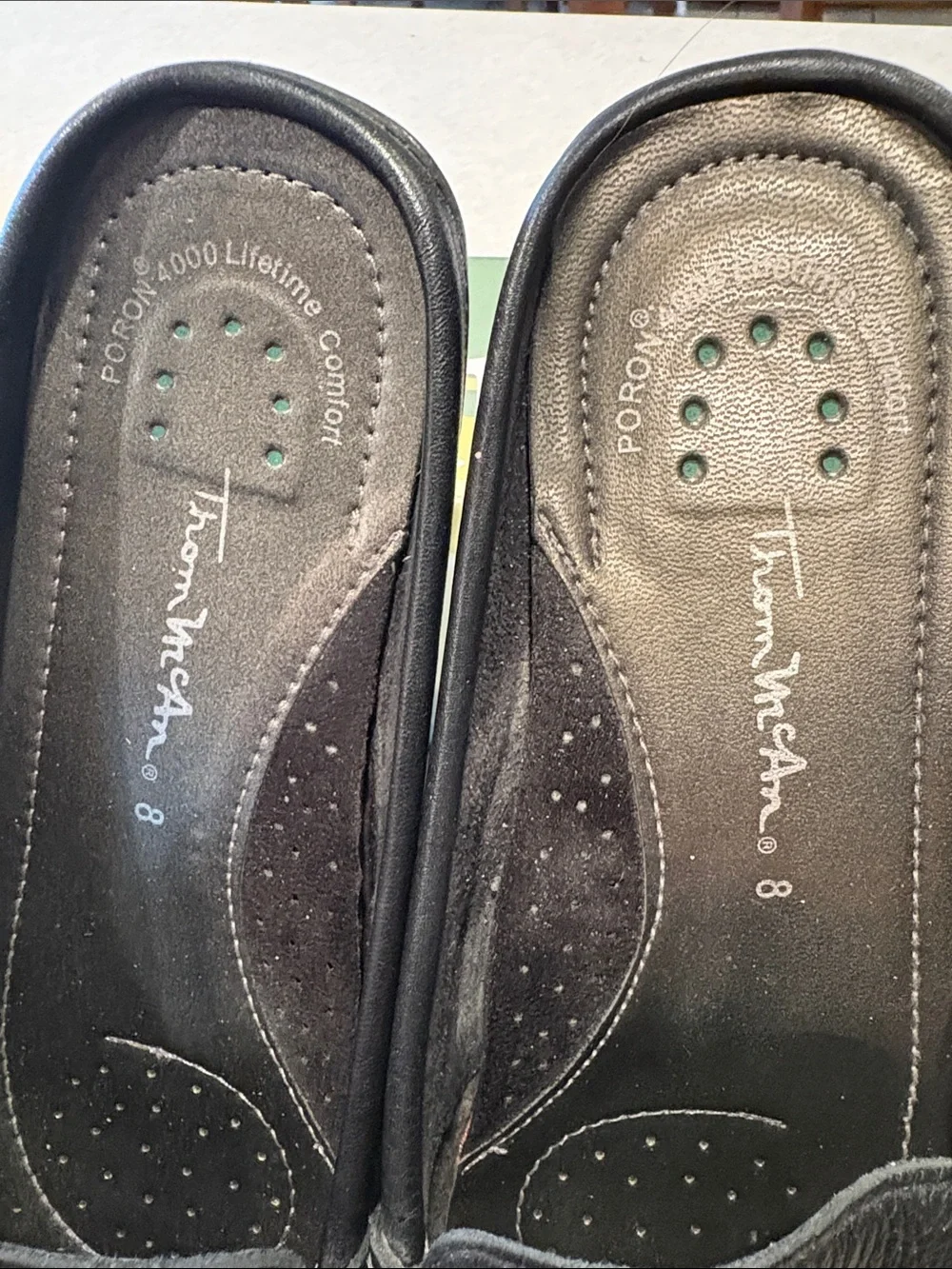 Thom McAn Black Pebbled Leather Slip-On Loafers shoes women’s size 8